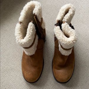 Ugg Chesnut Boot